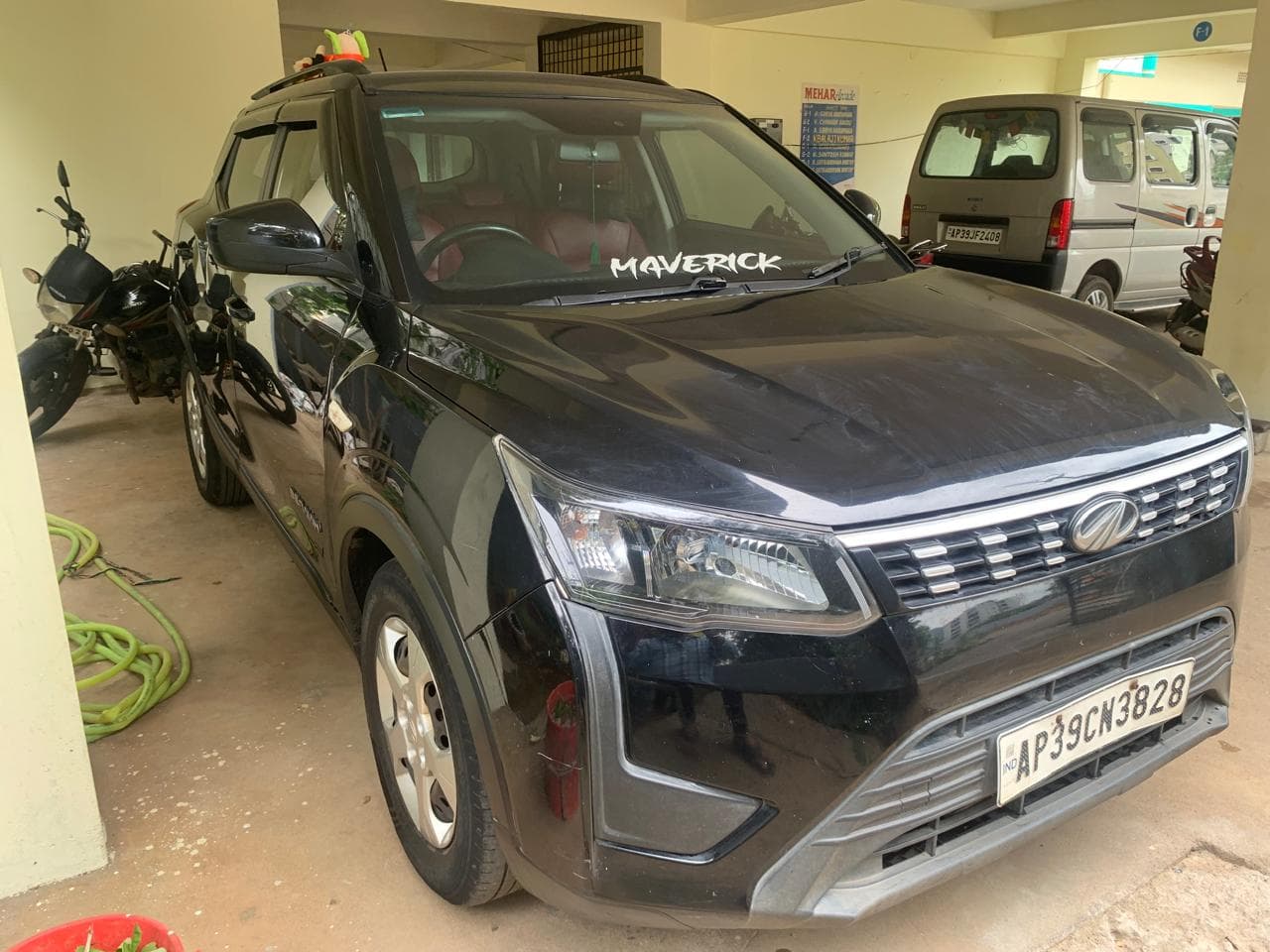 mahindra XUV 300