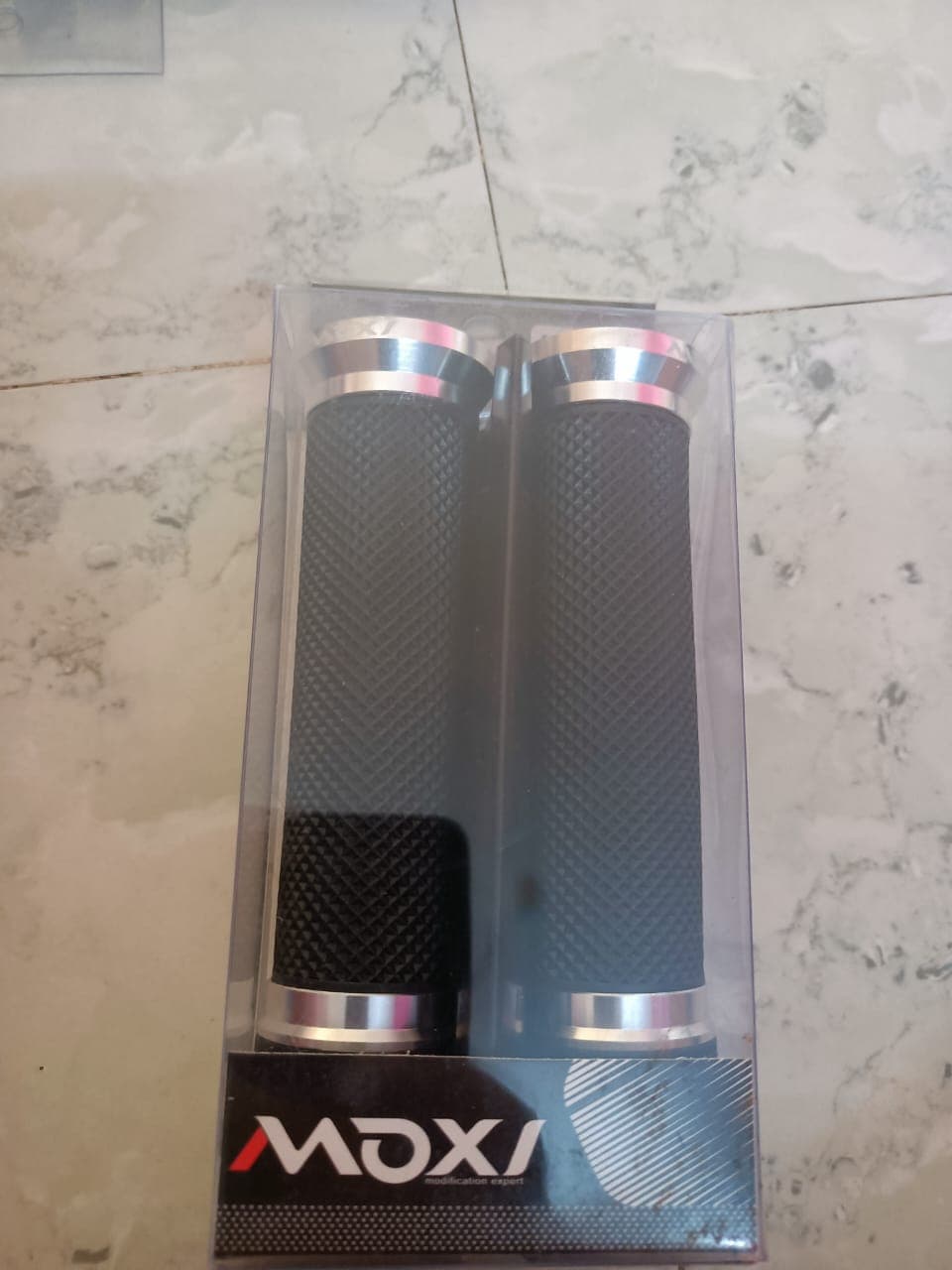 Moxi grip