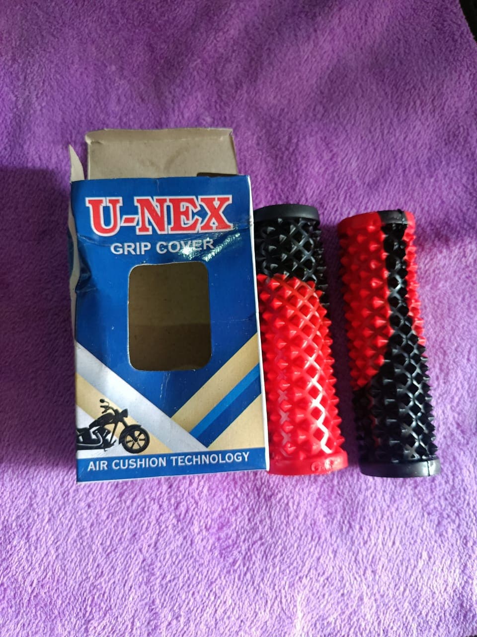 Handle grips
